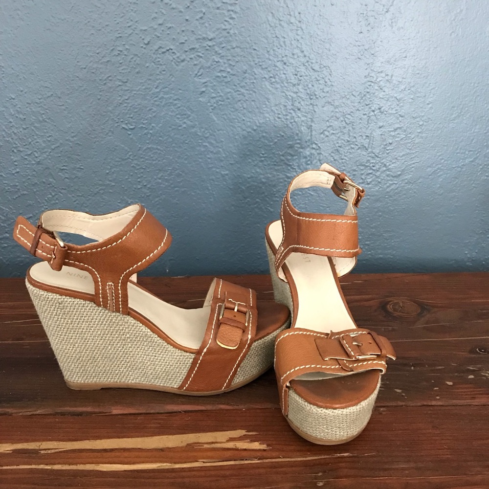 Nine West - platform strappy tan buckle sandals